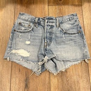 Levi’s 501 Jean Shorts Size 24